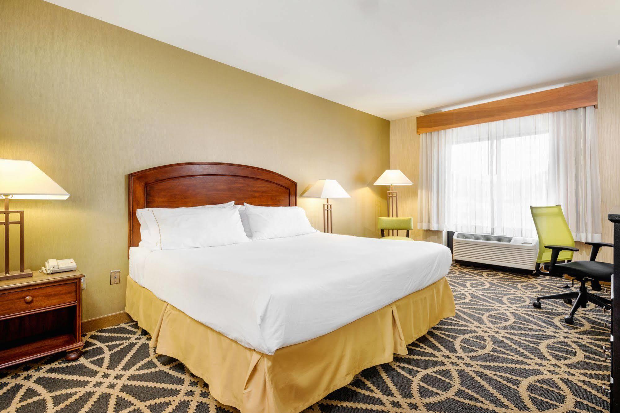 Holiday Inn Express Boone By Ihg Exterior foto